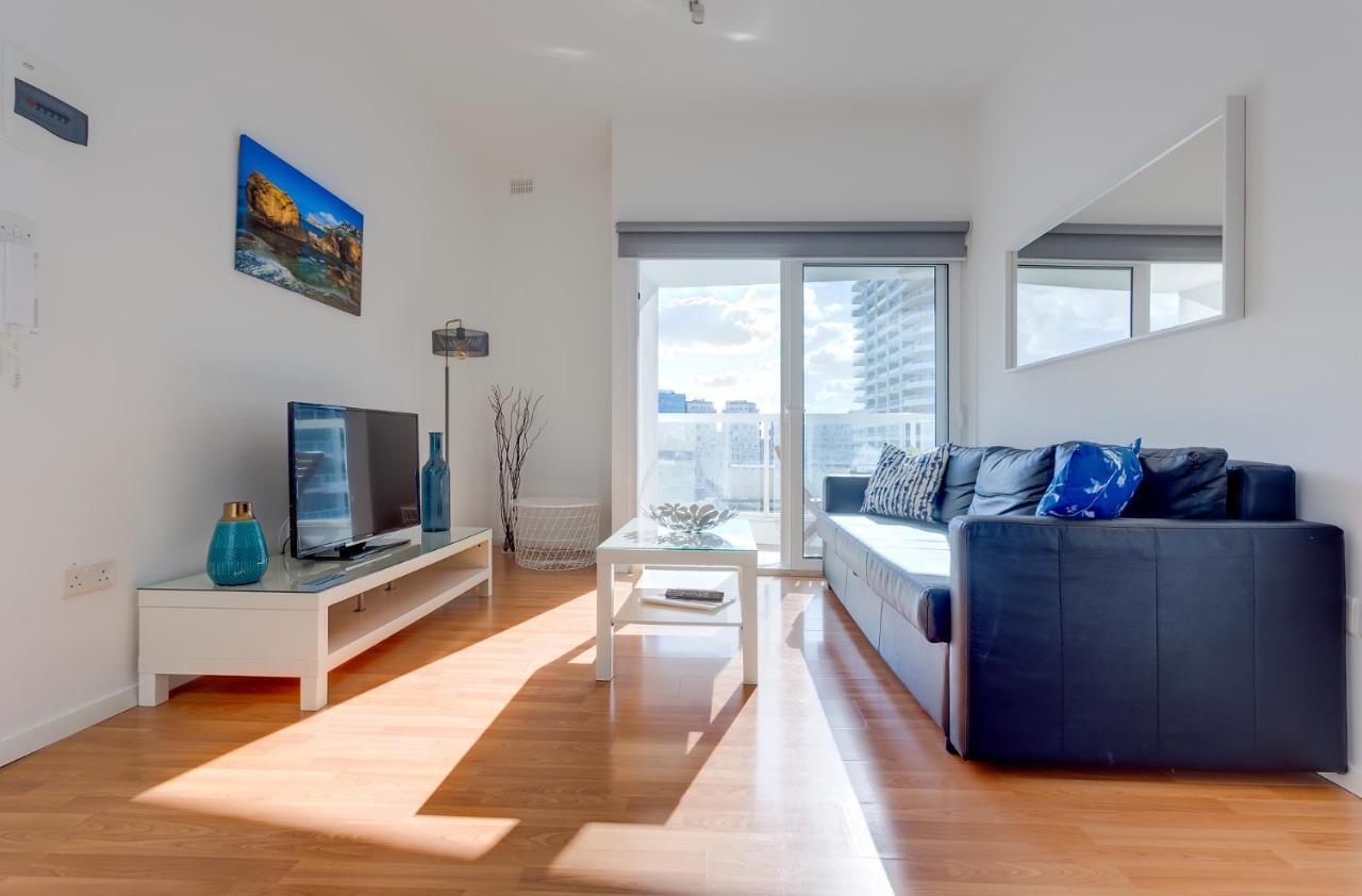 Apartment With Stunning Seaviews Sliema Zewnętrze zdjęcie